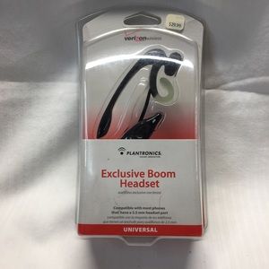 Plantronics VERIZON Boom Headset-Universal. NWT
